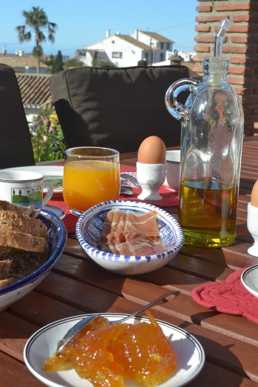 Casa Luz Del Faro Bed & Breakfast Міхас-Коста Екстер'єр фото