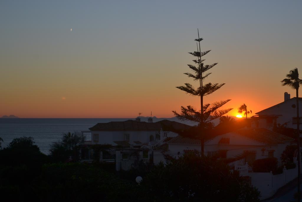 Casa Luz Del Faro Bed & Breakfast Міхас-Коста Екстер'єр фото